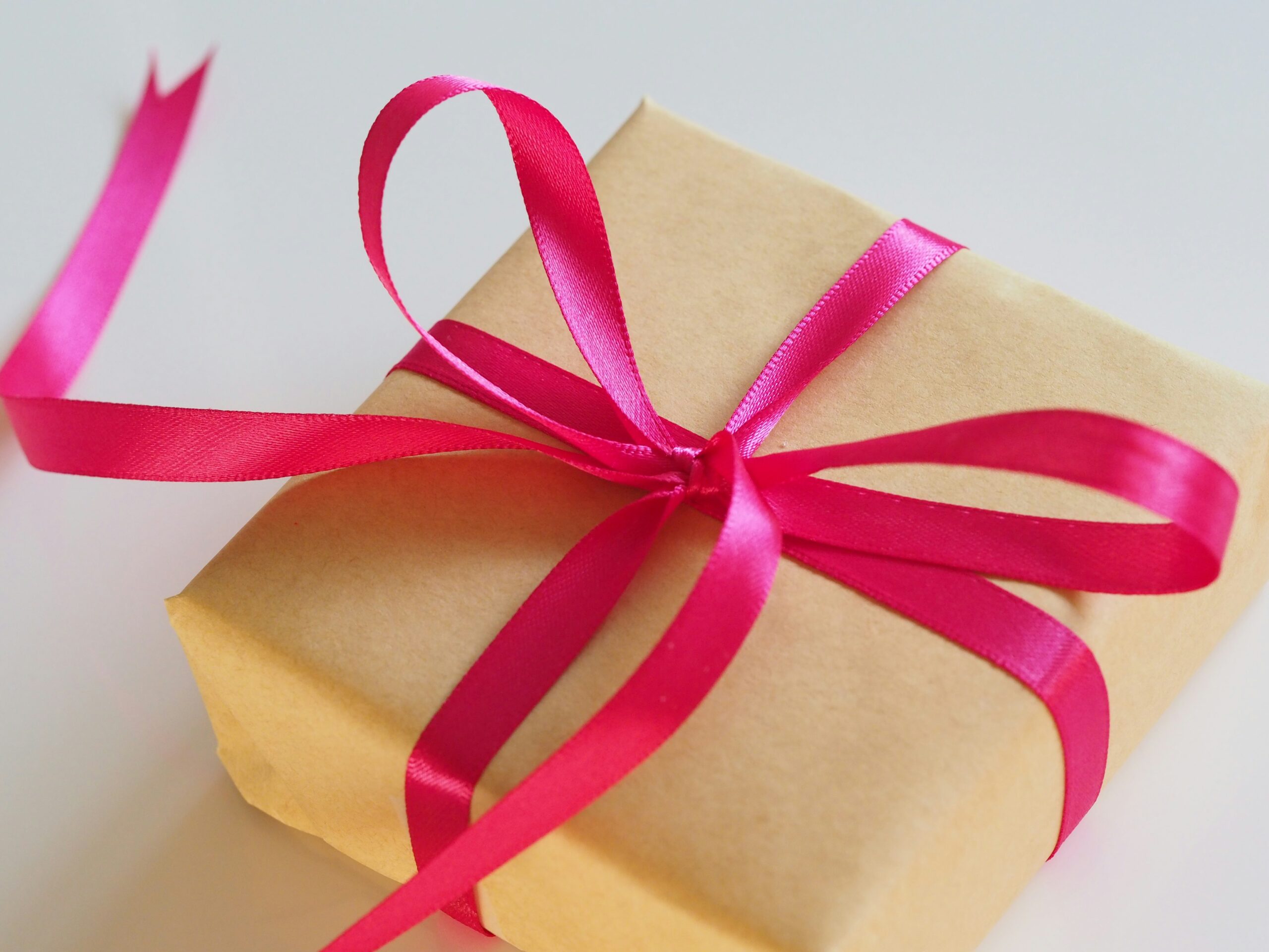 World Gratitude Day Gift Ideas Everyone Will Love (Simple & Meaningful)